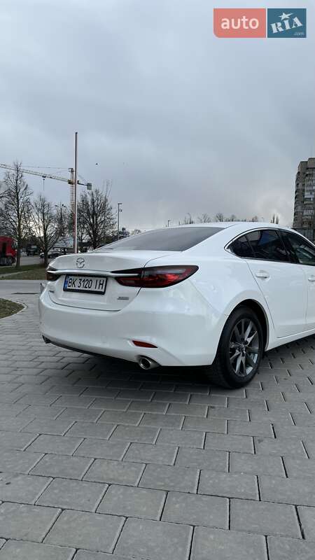 Седан Mazda 6 2018 в Ровно