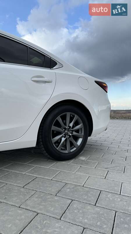 Седан Mazda 6 2018 в Ровно