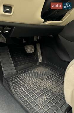 Седан Mazda 6 2018 в Ровно