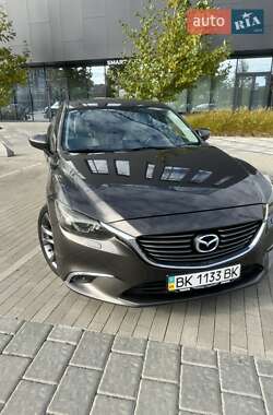 Седан Mazda 6 2016 в Ровно