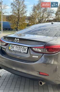 Седан Mazda 6 2016 в Ровно