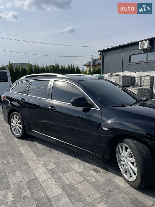 Универсал Mazda 6 2010 в Луцке