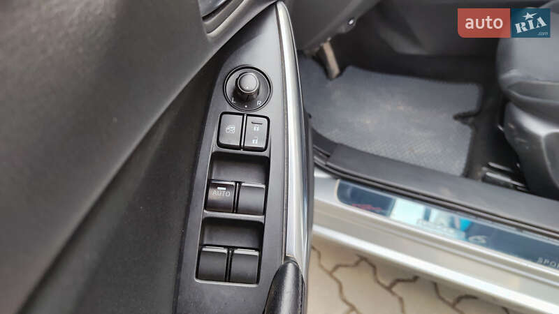 Седан Mazda 6 2013 в Дрогобичі