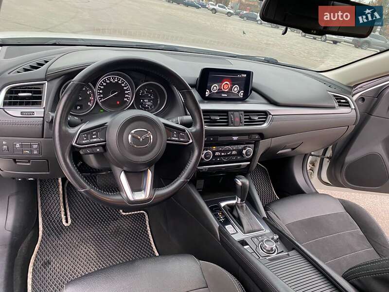 Седан Mazda 6 2017 в Харькове