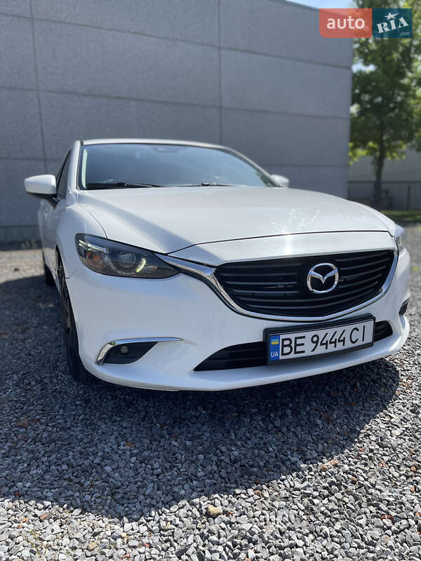 Седан Mazda 6 2016 в Миколаєві