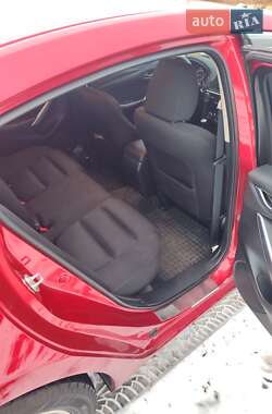 Седан Mazda 6 2013 в 