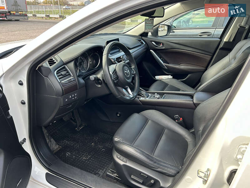 Седан Mazda 6 2016 в Одесі