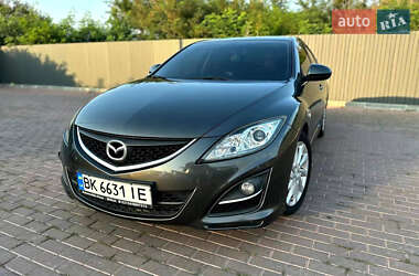 Седан Mazda 6 2010 в Сарнах