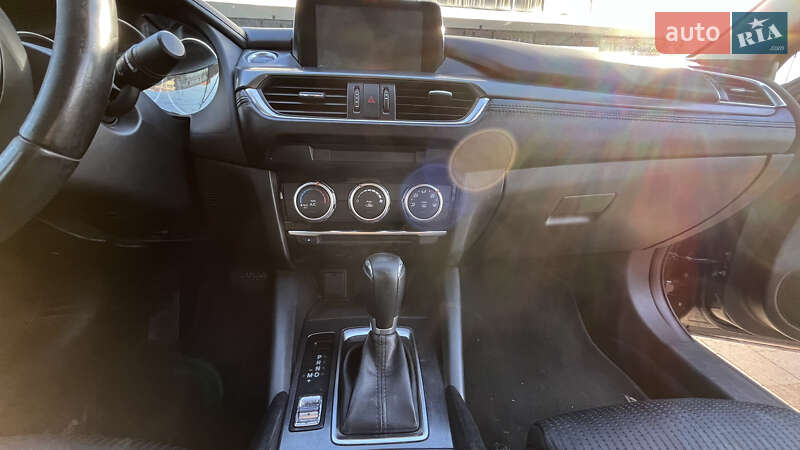 Седан Mazda 6 2015 в Житомирі