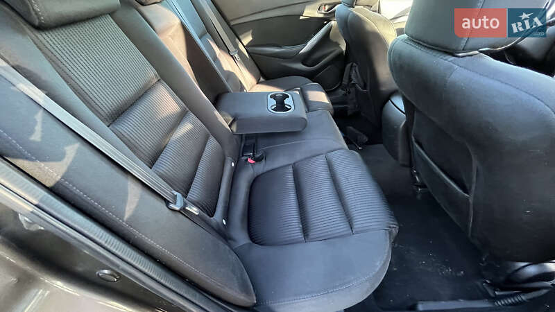 Седан Mazda 6 2015 в Житомирі