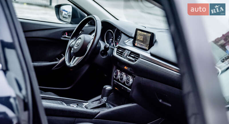 Седан Mazda 6 2016 в Калуше