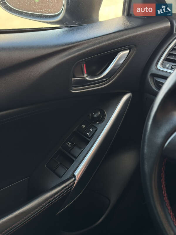 Седан Mazda 6 2013 в Ивано-Франковске