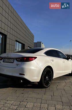 Седан Mazda 6 2015 в 