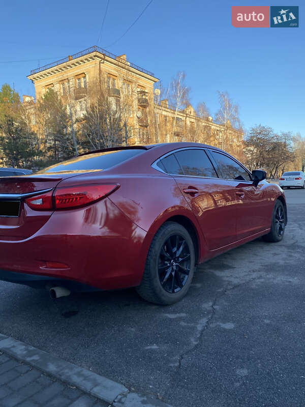 Седан Mazda 6 2015 в Днепре