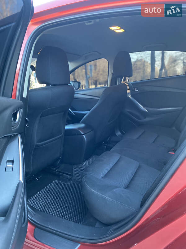 Седан Mazda 6 2015 в Днепре