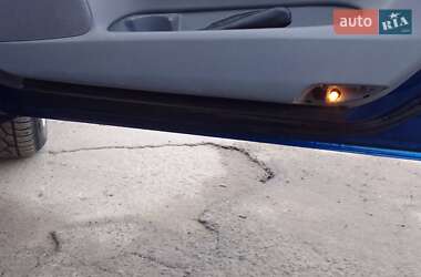 Лифтбек Mazda 6 2002 в 