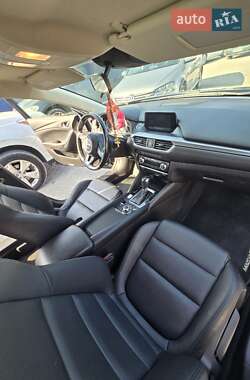 Седан Mazda 6 2016 в Тернополе