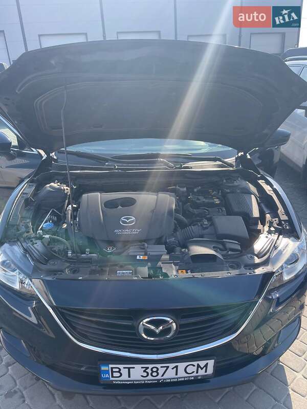 Седан Mazda 6 2016 в Тернополе