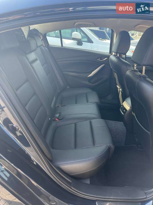 Седан Mazda 6 2016 в Тернополе