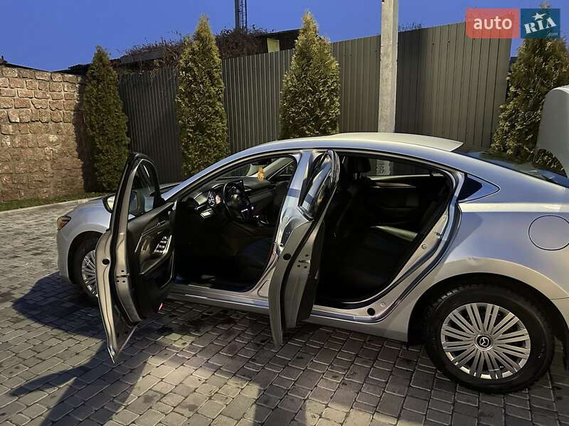 Седан Mazda 6 2018 в Кропивницком
