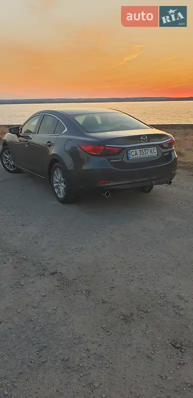 Mazda 6