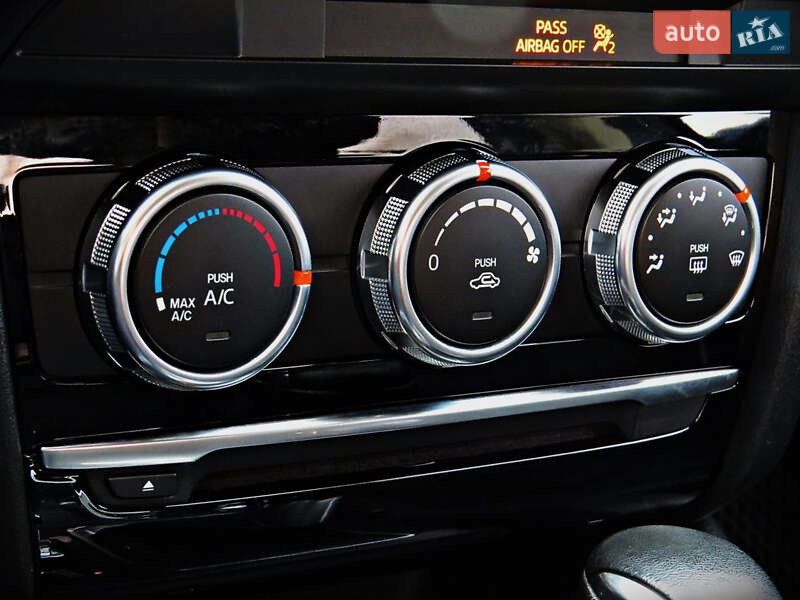 Седан Mazda 6 2014 в Золотоноше