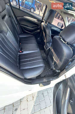 Седан Mazda 6 2018 в 