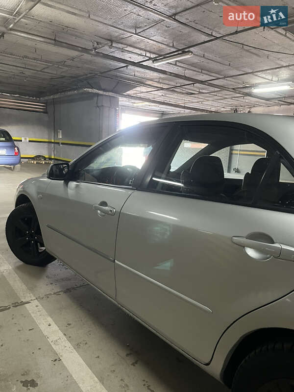 Седан Mazda 6 2003 в Кривому Розі