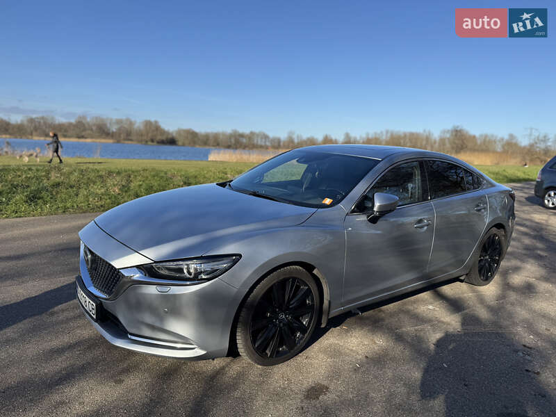 Седан Mazda 6 2019 в Коростене