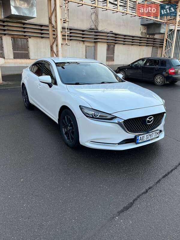 Седан Mazda 6 2014 в Кривом Роге