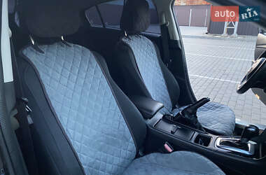 Седан Mazda 6 2014 в 