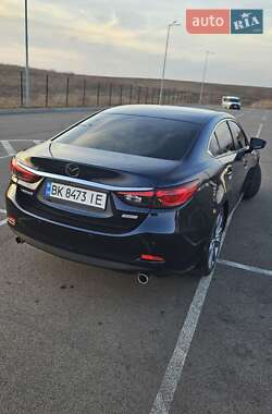 Седан Mazda 6 2014 в 