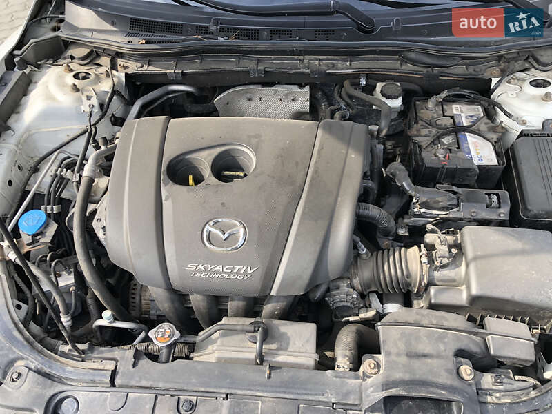 Седан Mazda 6 2012 в Яворове