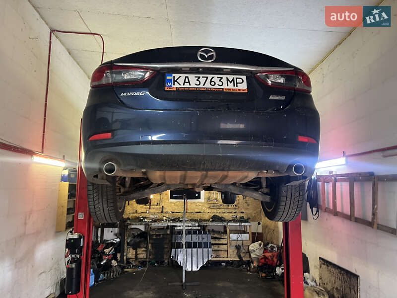 Седан Mazda 6 2013 в Макарове