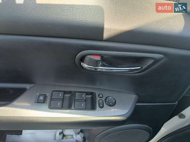 Універсал Mazda 6 2011 в Вінниці