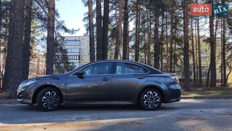 Седан Mazda 6 2010 в Чернигове