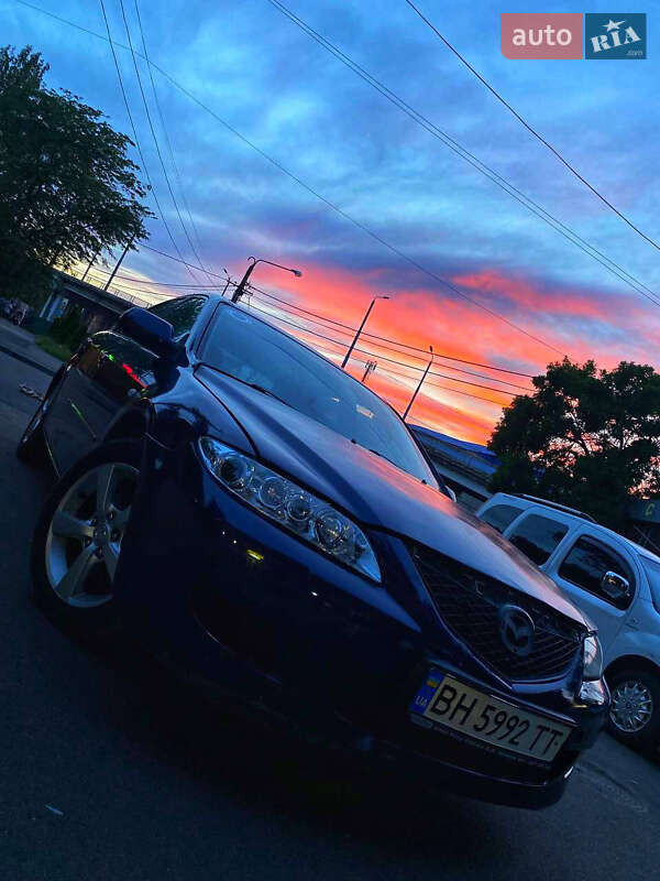 Ліфтбек Mazda 6 2002 в 