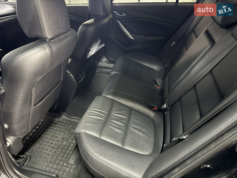 Седан Mazda 6 2016 в Ивано-Франковске