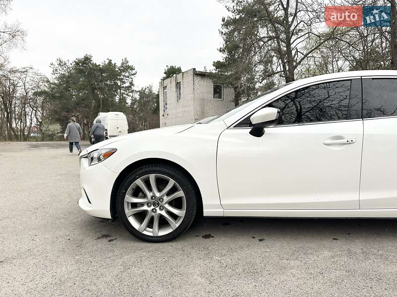 Седан Mazda 6 2015 в Киеве
