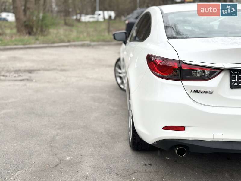 Седан Mazda 6 2015 в Киеве