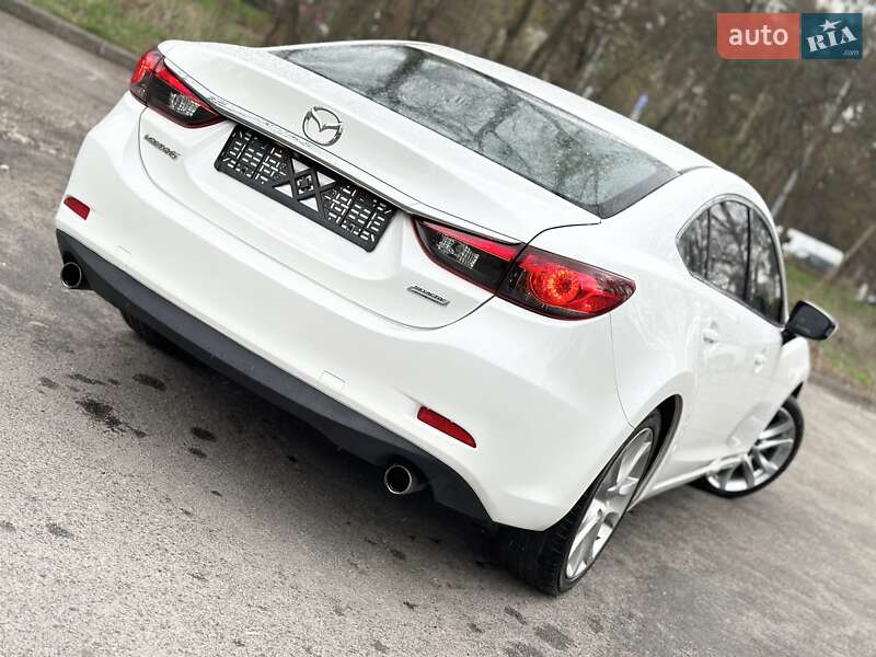 Седан Mazda 6 2015 в Киеве