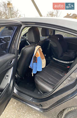 Седан Mazda 6 2015 в 