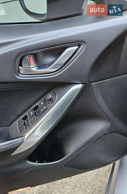 Седан Mazda 6 2013 в 