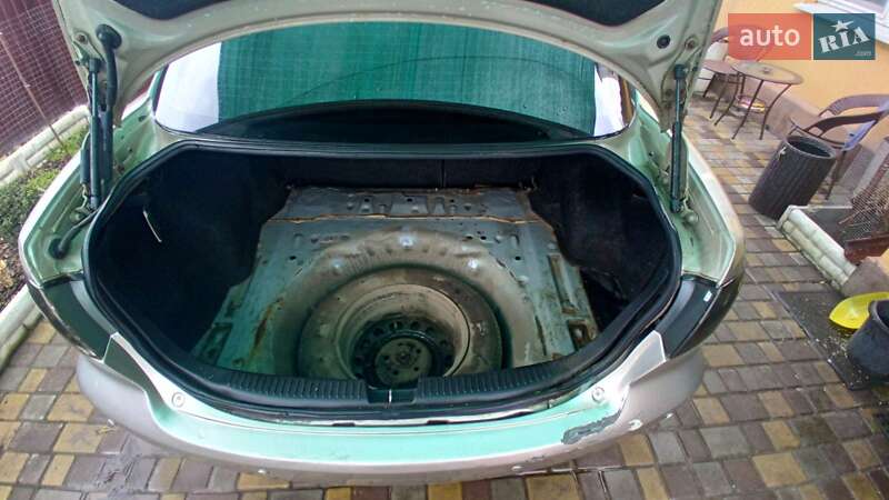 Седан Mazda 6 2005 в Барвенкове