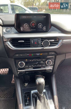 Седан Mazda 6 2016 в 