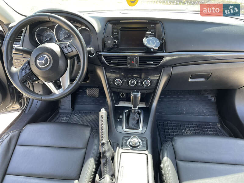 Седан Mazda 6 2014 в Львове