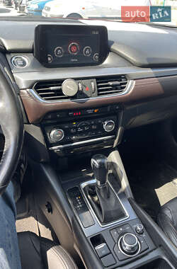 Седан Mazda 6 2017 в 