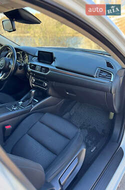 Седан Mazda 6 2017 в 