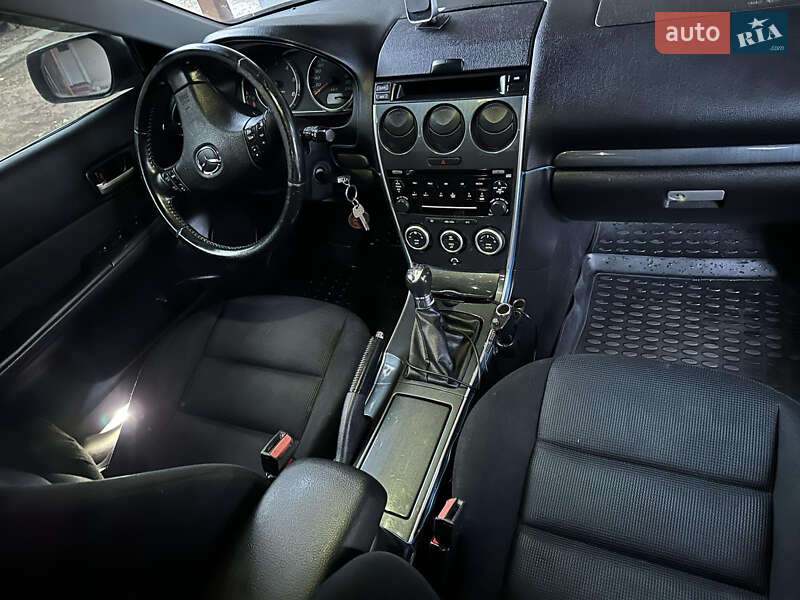 Лифтбек Mazda 6 2005 в Рахове