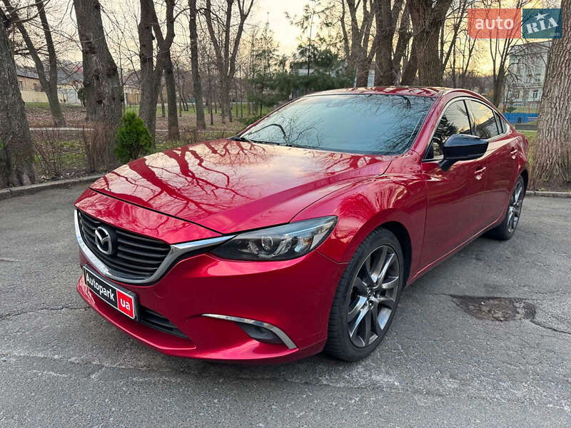 Седан Mazda 6 2015 в 